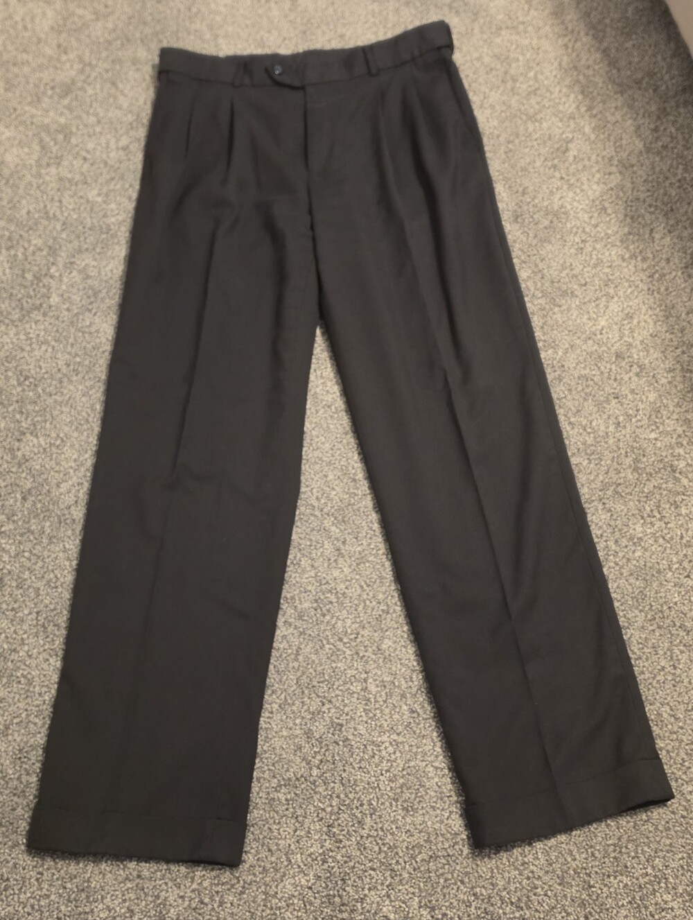 Stafford Black Men's Pleated Dress Pants